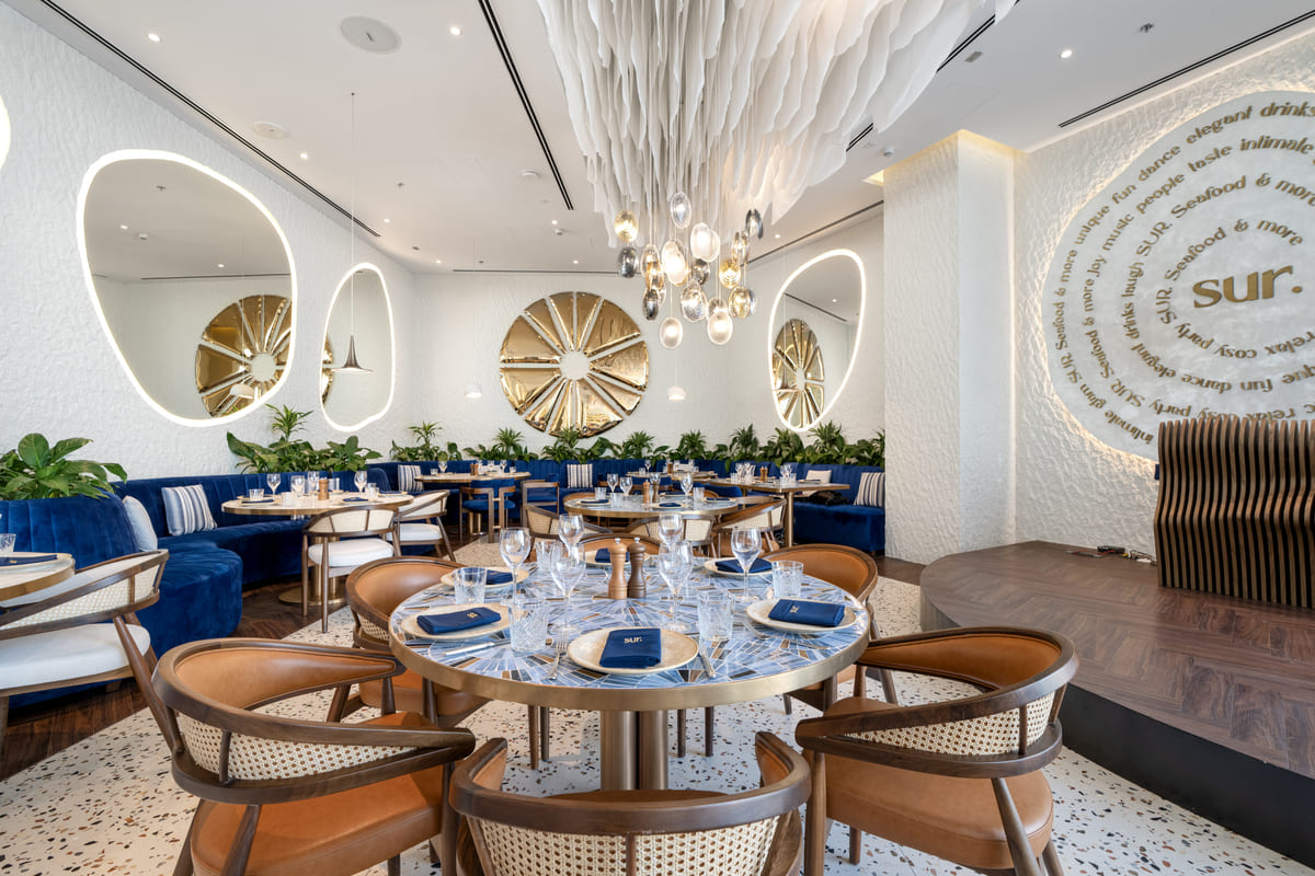 Sur. Dubai bar area